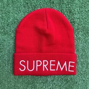 Supreme big logo beanie